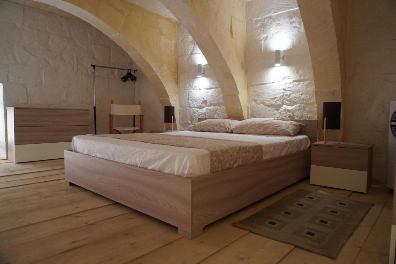 Il-Mezzanine Private Traditional And Walking Distance To Bus Terminus Villa Cospicua Exterior photo